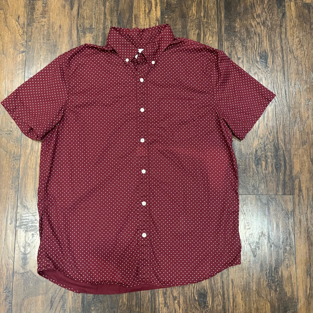 American Eagle Outfitters Maroon Polka Dot Button Down Shirt